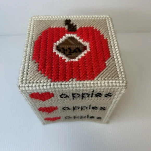 Apple Tissue Box Cover Plastic Canvas VTG Handmade Teacher Classroom - Picture 2 of 6
